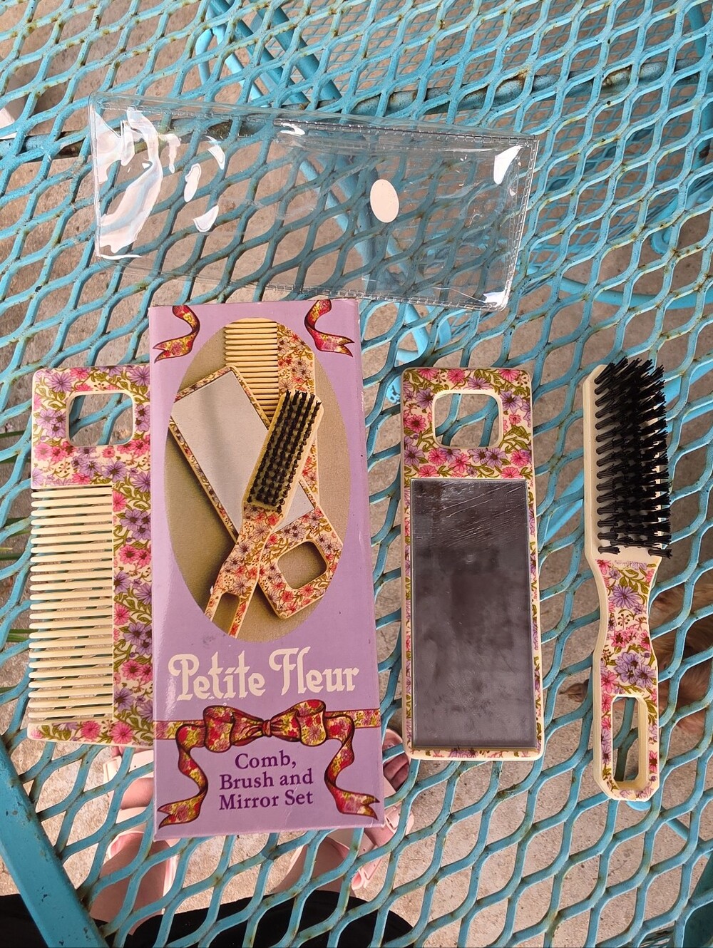 Vintage Petite Fluer Mirror, Brush Comb Set Flowers Floral 1983